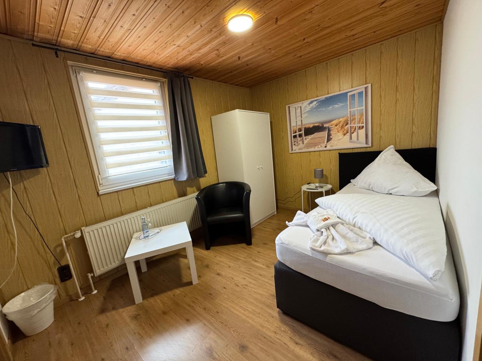 Hotel-Restaurant Christine Lübz Exteriör bild