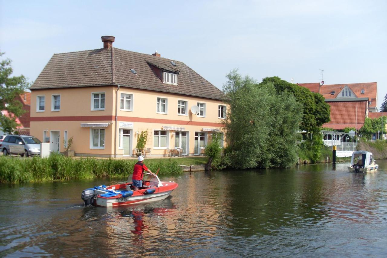 Hotel-Restaurant Christine Lübz Exteriör bild